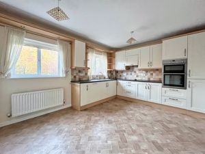 Photo 25- click for photo gallery